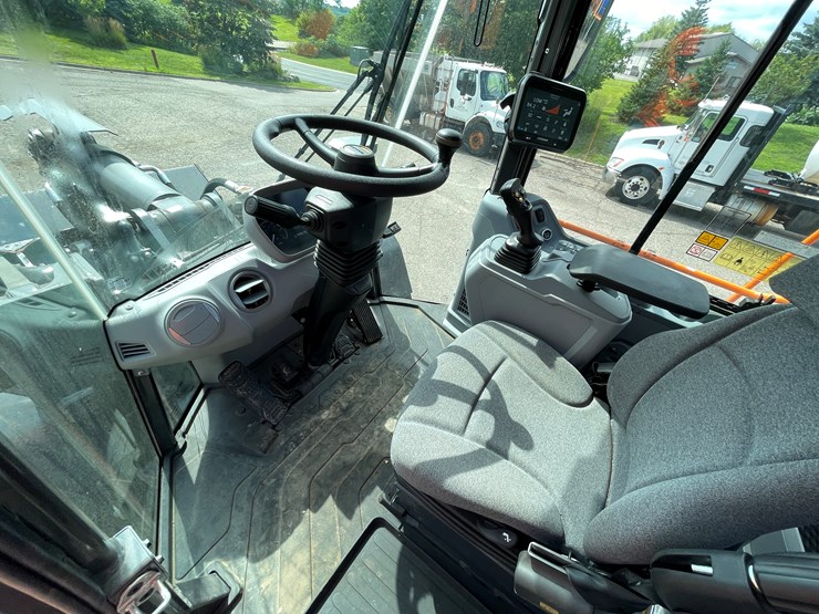 doosan-dl320-7-image-26