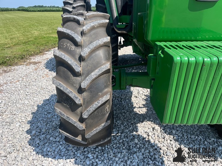 1994-john-deere-4560-image-12