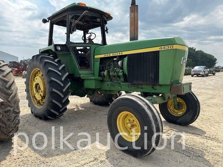 john-deere-4430-image-4