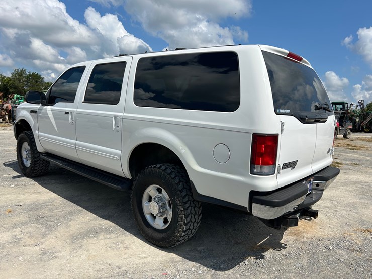 2000-ford-excursion-image-7