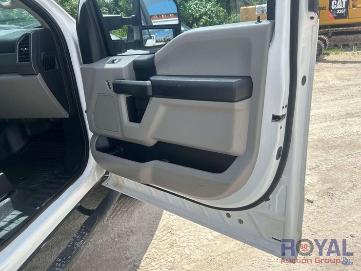 2019-ford-f350-image-42
