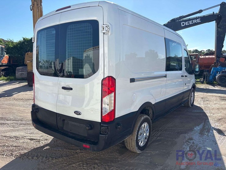 2016-ford-transit-image-3