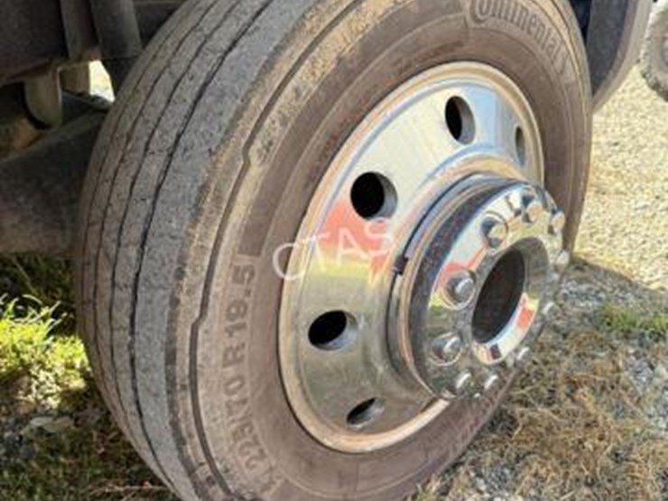 2019-ford-f550-image-13