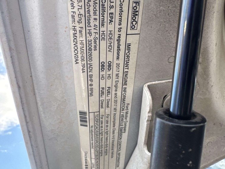 2017-ford-f550-image-10