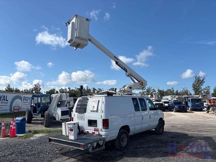 2008-ford-e-350-versalift-vantel29n-29ft-bucket-van-image-3