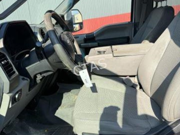 2019-ford-f550-image-18
