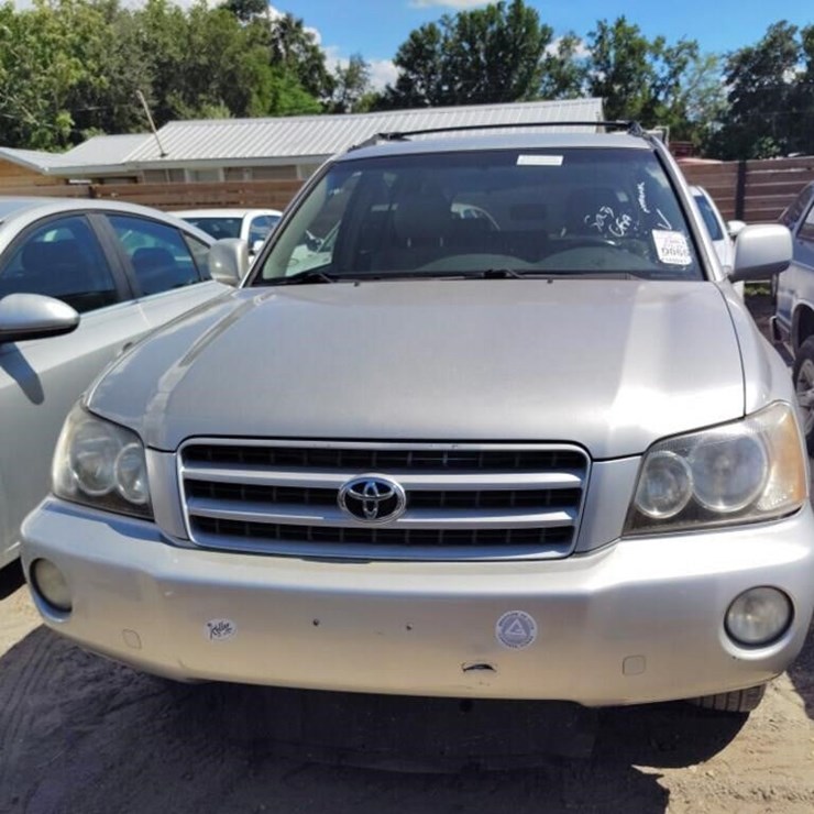 2001 TOYOTA HIGHLANDER