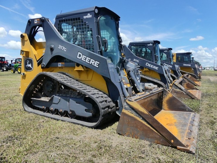 deere-317g-image-1