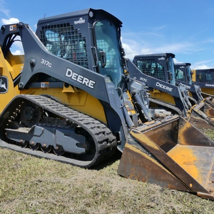 DEERE 317G