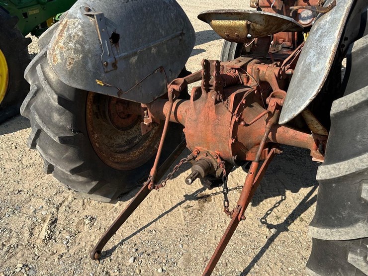 ford-8n-image-9