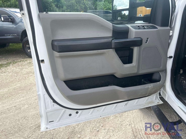 2019-ford-f350-image-5