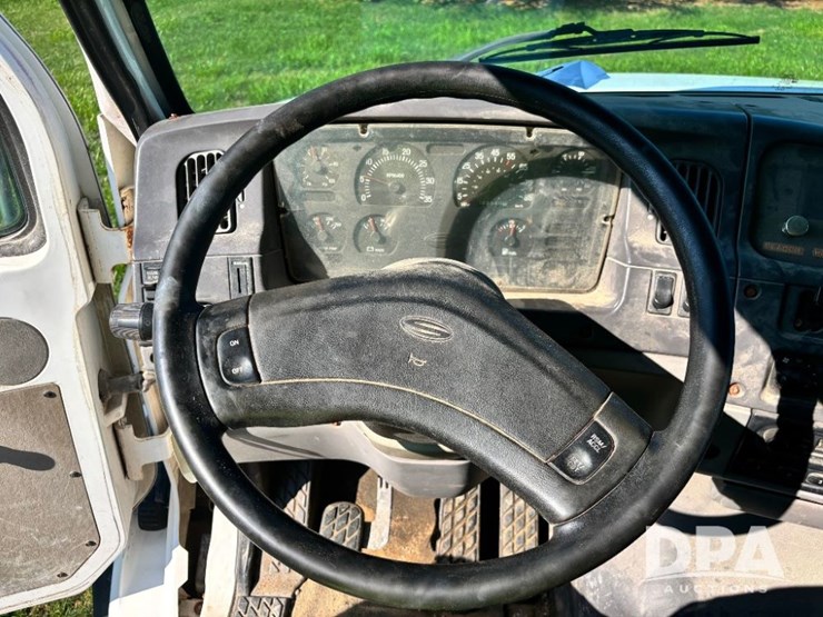 2000-sterling-dry-tender-truck-(gp11245,-unit-123831)-image-93