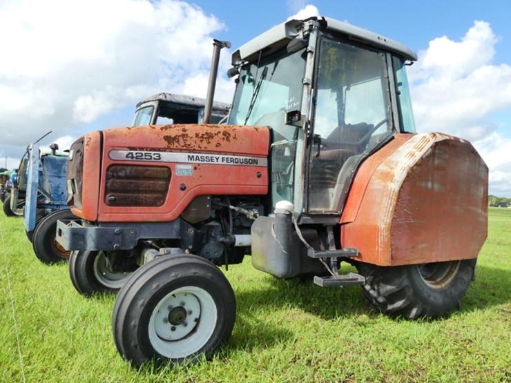 massey-ferguson-4253-image-1