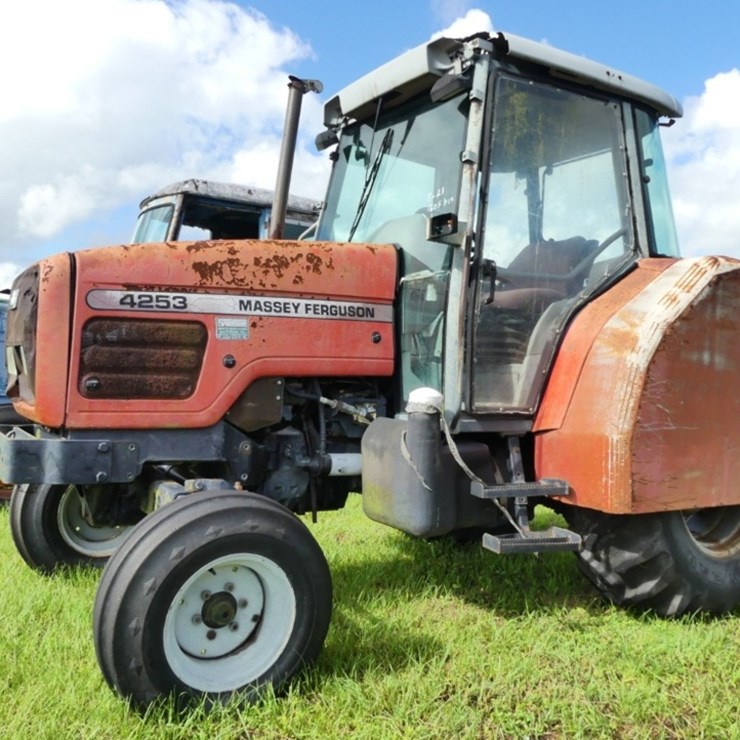 MASSEY-FERGUSON 4253