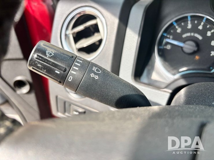 2012-ford-f150-xlt-image-78