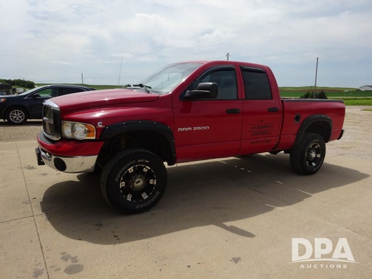 2004-dodge-ram-2500-image-9