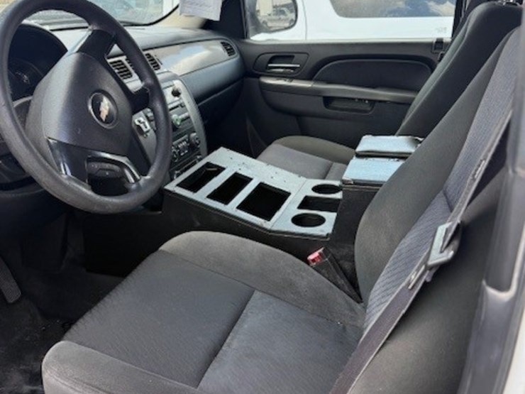 2013-chevrolet-tahoe-image-3