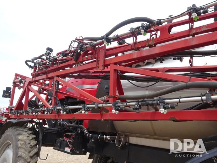 2015-case-ih-patriot-4440-image-62