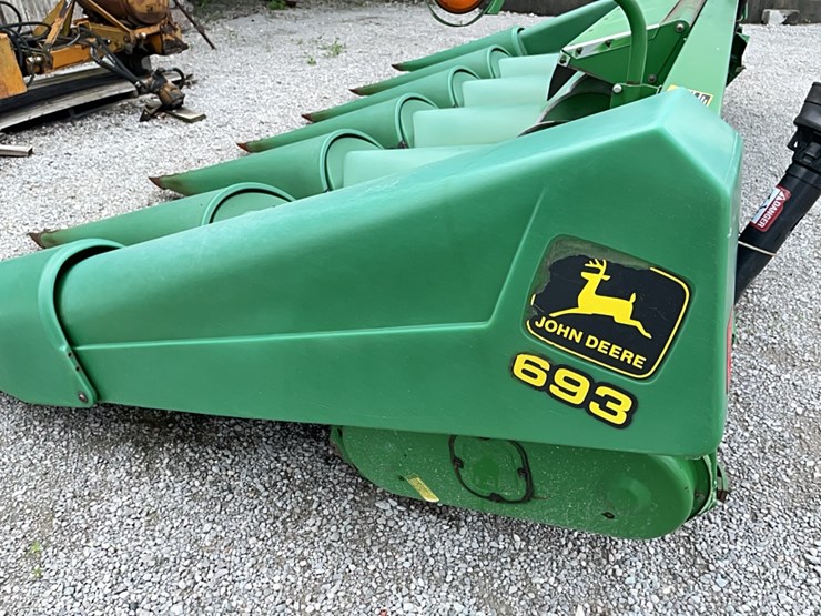 john-deere-693-image-16