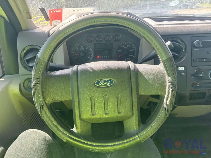 2009-ford-f550-image-13