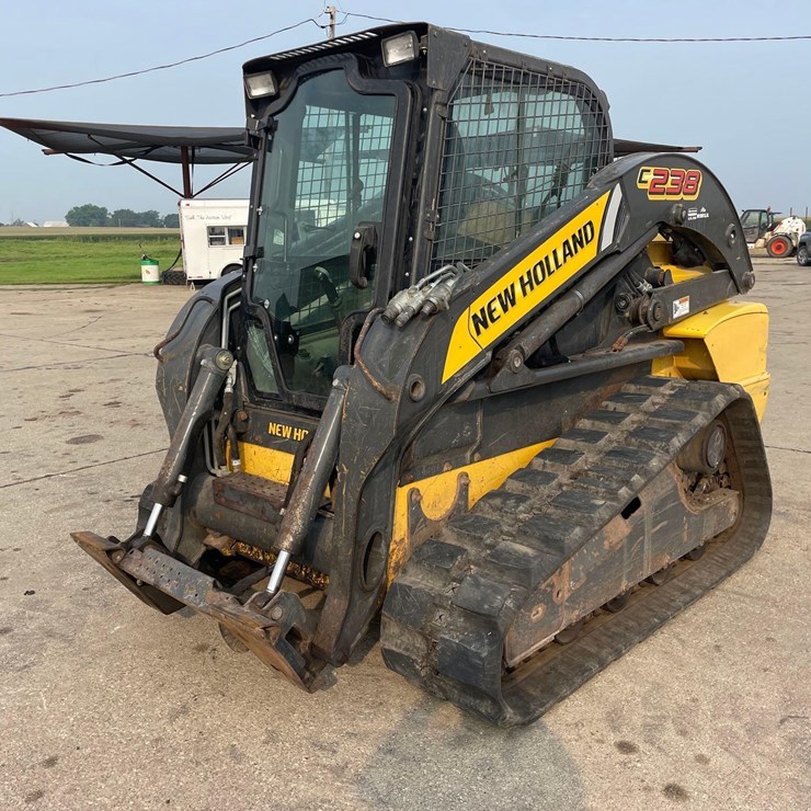 NEW HOLLAND C238