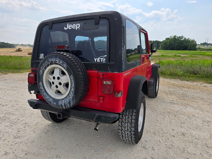 1994-jeep-wrangler-image-19