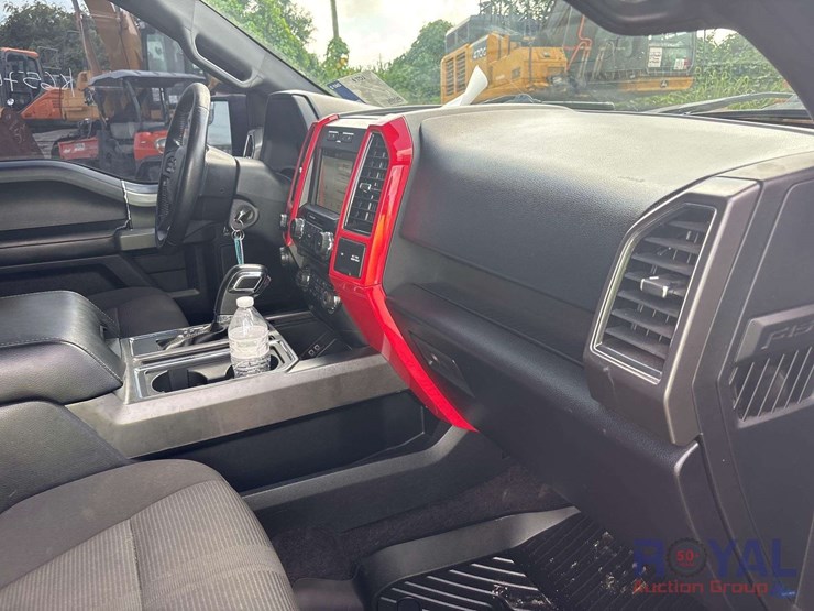 2017-ford-f150-image-26