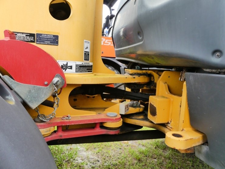 deere-304k-image-11