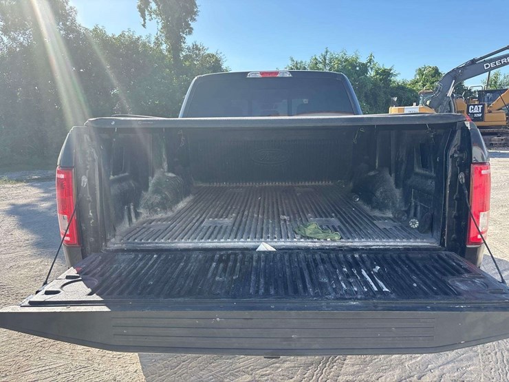 2015-ford-f150-image-18