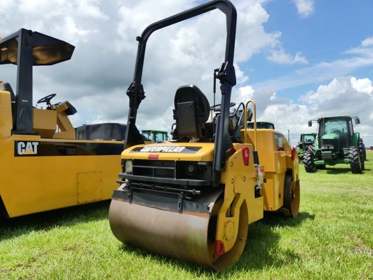 caterpillar-cb34-image-3
