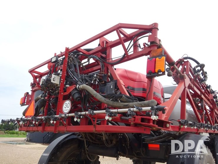 2015-case-ih-patriot-4440-image-66