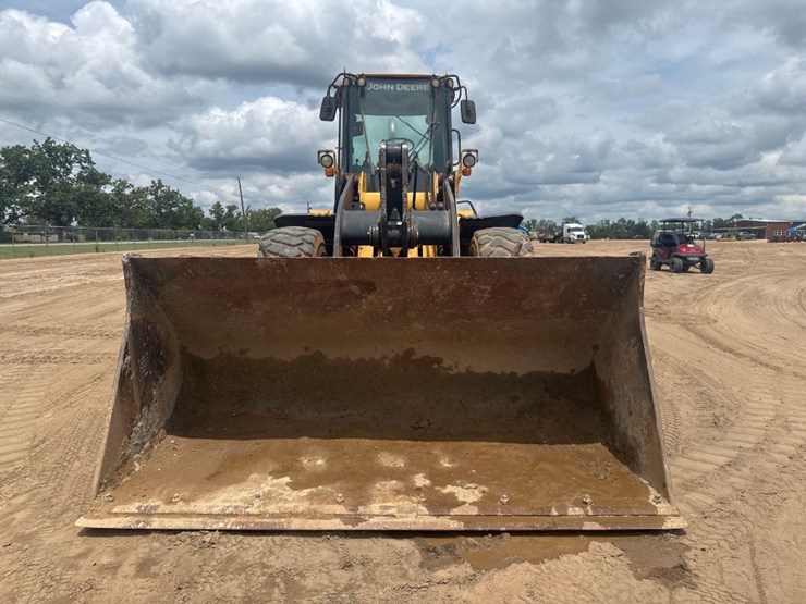 2014-deere-544k-image-3