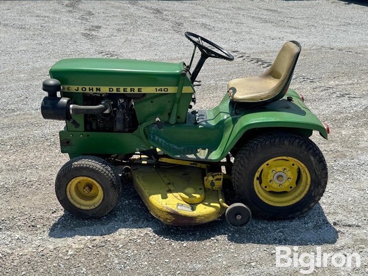john-deere-140-image-8