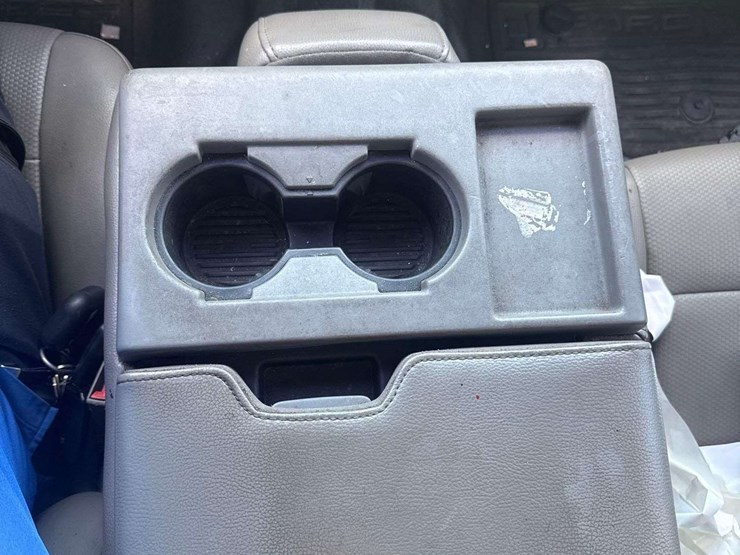 2017-ford-f550-image-17