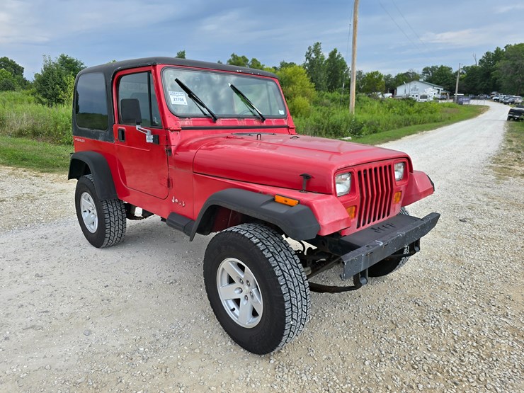 1994-jeep-wrangler-image-34