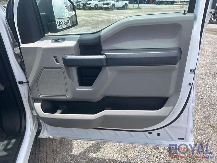 2016-ford-f150-image-30