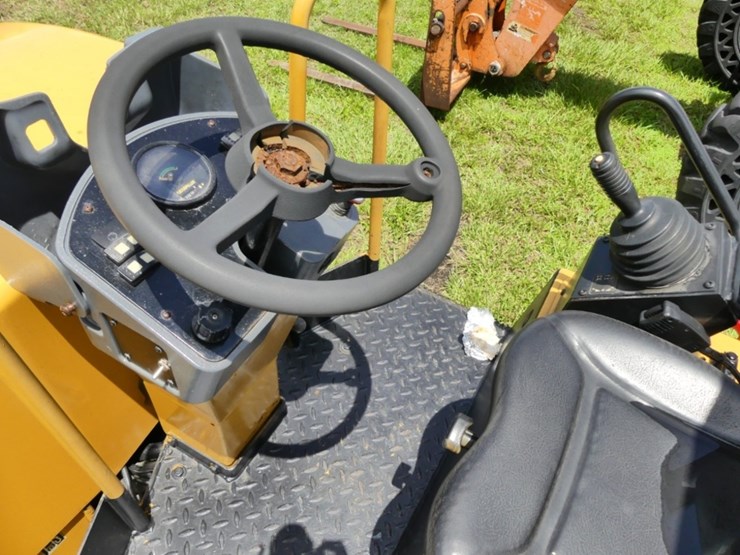 caterpillar-cb34-image-11