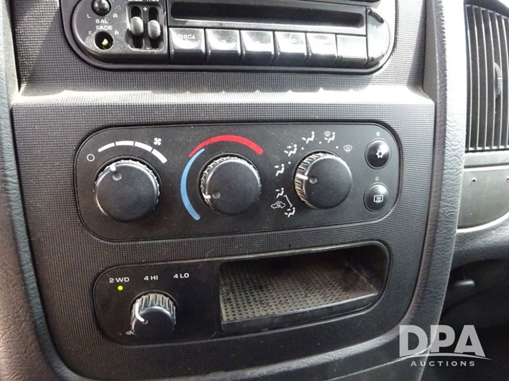2004-dodge-ram-2500-image-81