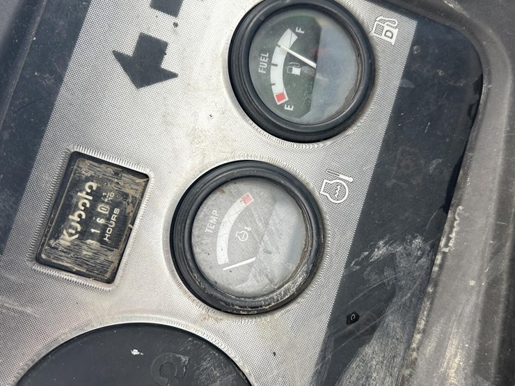 2012-kubota-rtv900-image-3