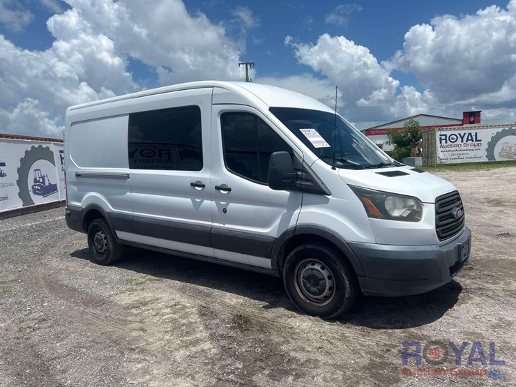2016-ford-transit-image-2