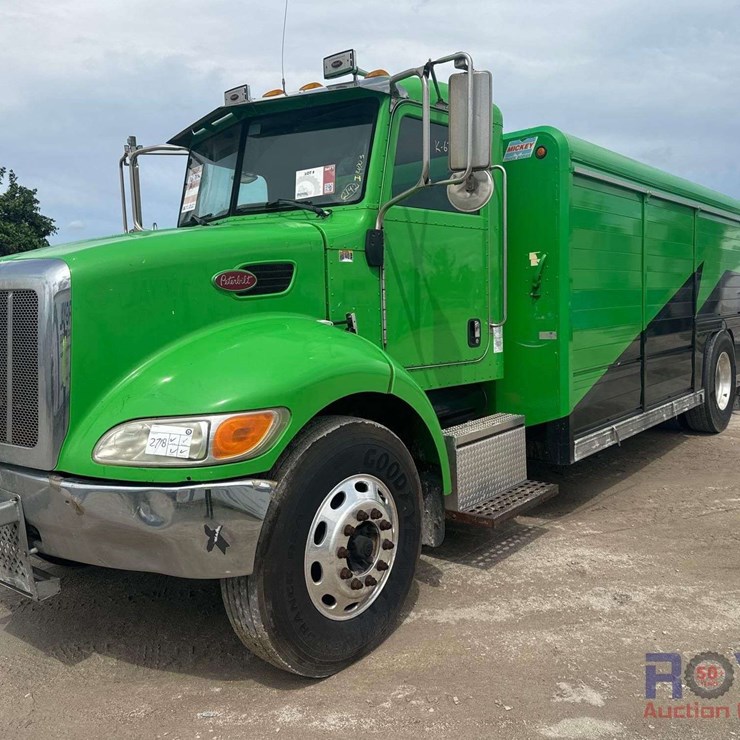 2007 PETERBILT 335