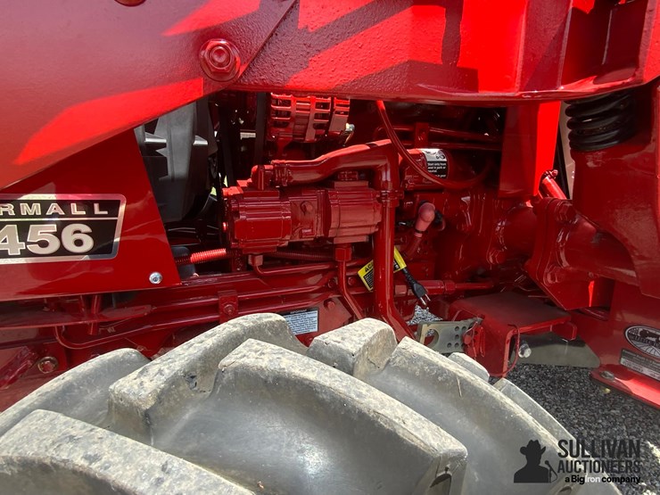 2023-international-farmall-1456-compact-utility-tractor-w/-loader-image-17
