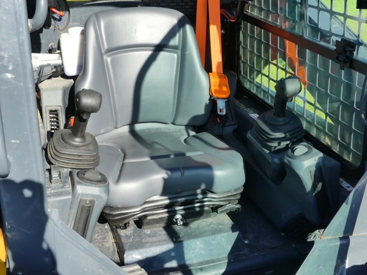 deere-317g-image-13