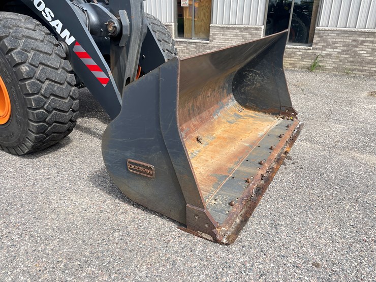 doosan-dl320-7-image-5