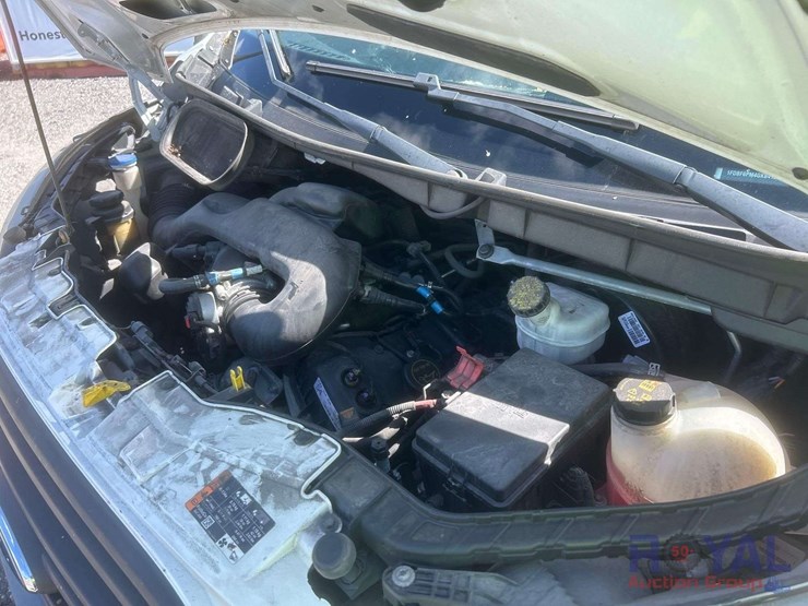 2016-ford-e350-image-7