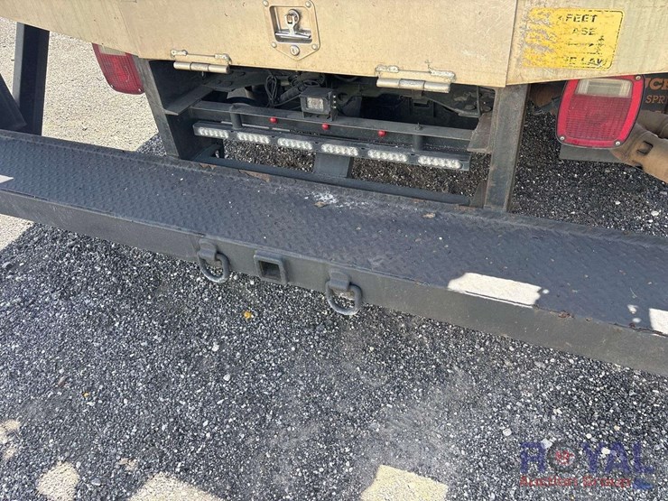 2017-ford-f550-image-40