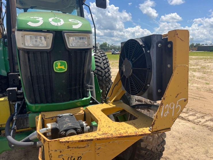 john-deere-6105d-image-8