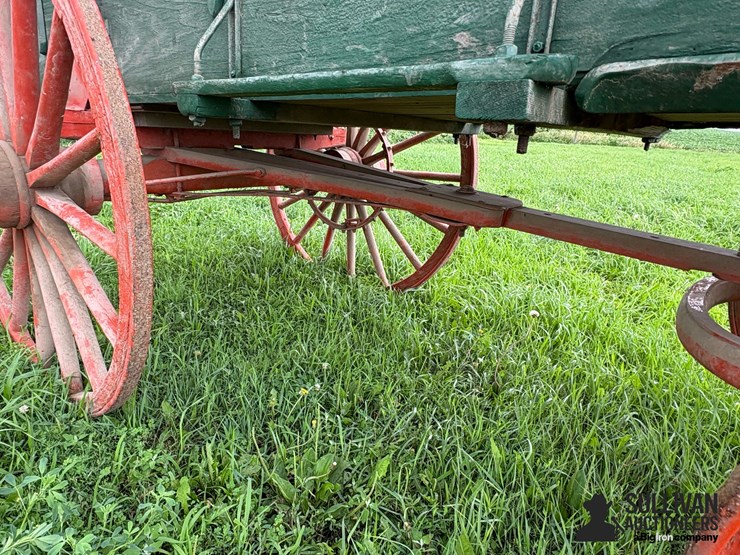 triple-box-wooden-wheel-wagon-image-19