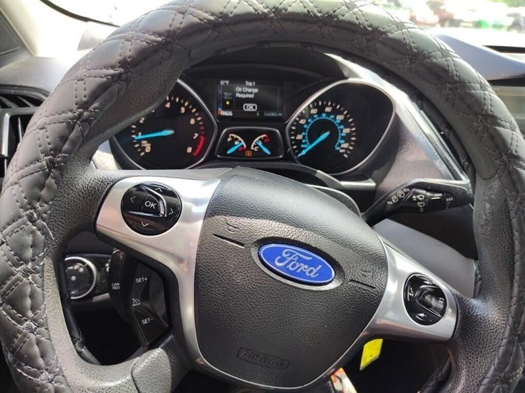 2015-ford-escape-image-6
