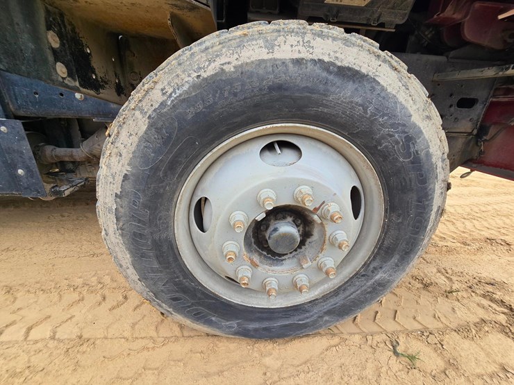 2016-ottawa-yard-spotter-truck---cummins-diesel,-allison-auto,-hydraulic-air-fifth-wheel,-33,000-...-image-26
